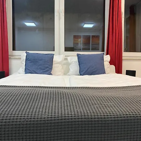 Lux Near Frankfurt! *